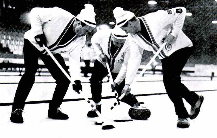 curling.jpg (60026 bytes)